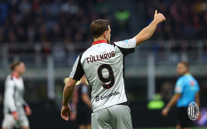 米兰双雄联名球衣助阵 战胜老对手取关键胜利