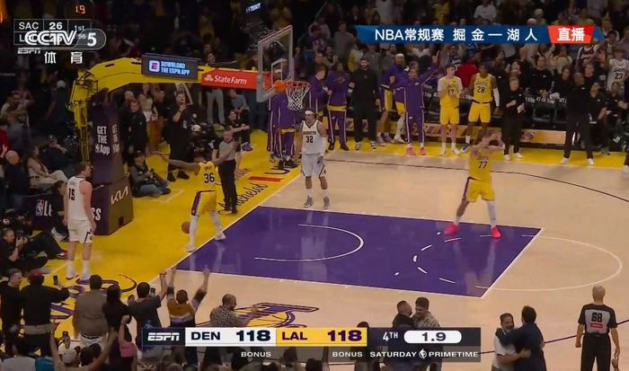里弗斯极限1+2绝杀掘金 湖人上演末节奇迹