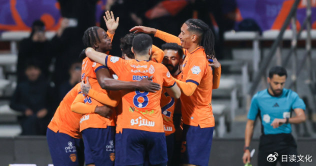 利雅得胜利逆转费哈登顶沙特联赛积分榜
