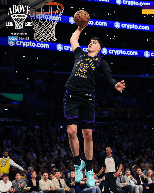 湖人官媒晒战斧劈扣预热对阵雷霆比赛