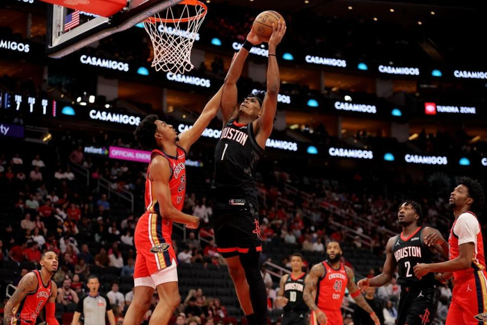 阿门·汤普森准三双引领火箭逆转 赛季表现引发