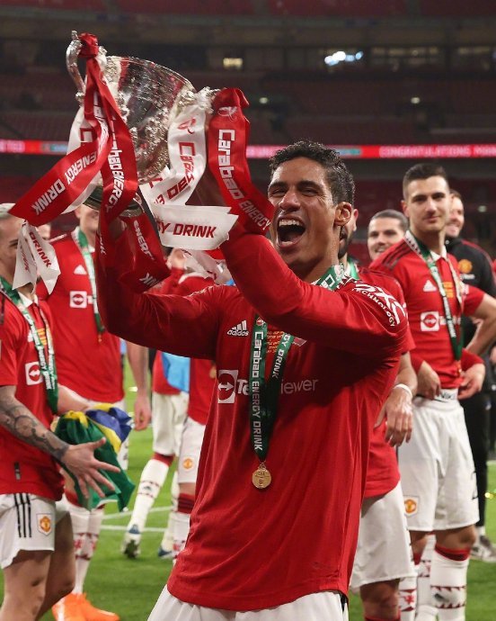 曼联后卫瓦拉内迎来33岁生日 获俱乐部祝福