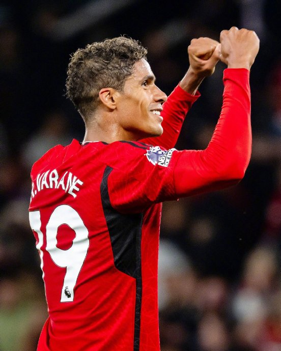 曼联后卫瓦拉内迎来33岁生日 获俱乐部祝福