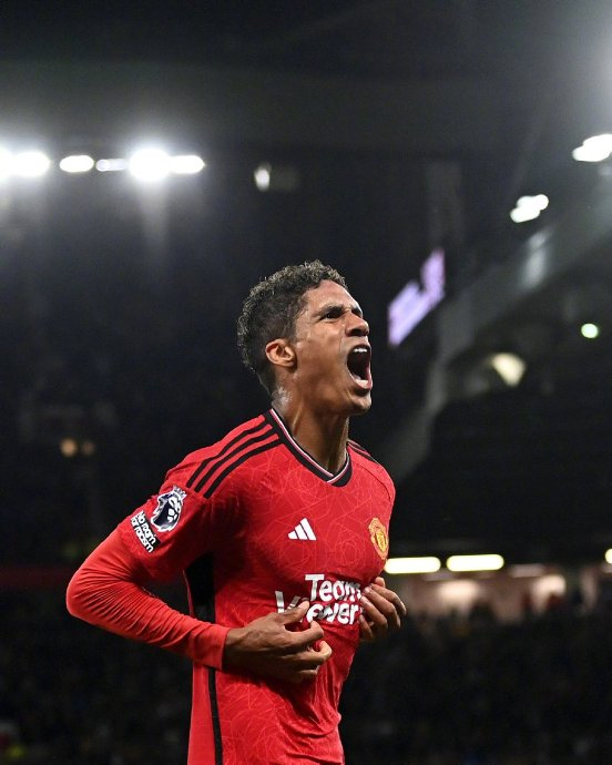 曼联后卫瓦拉内迎来33岁生日 获俱乐部祝福